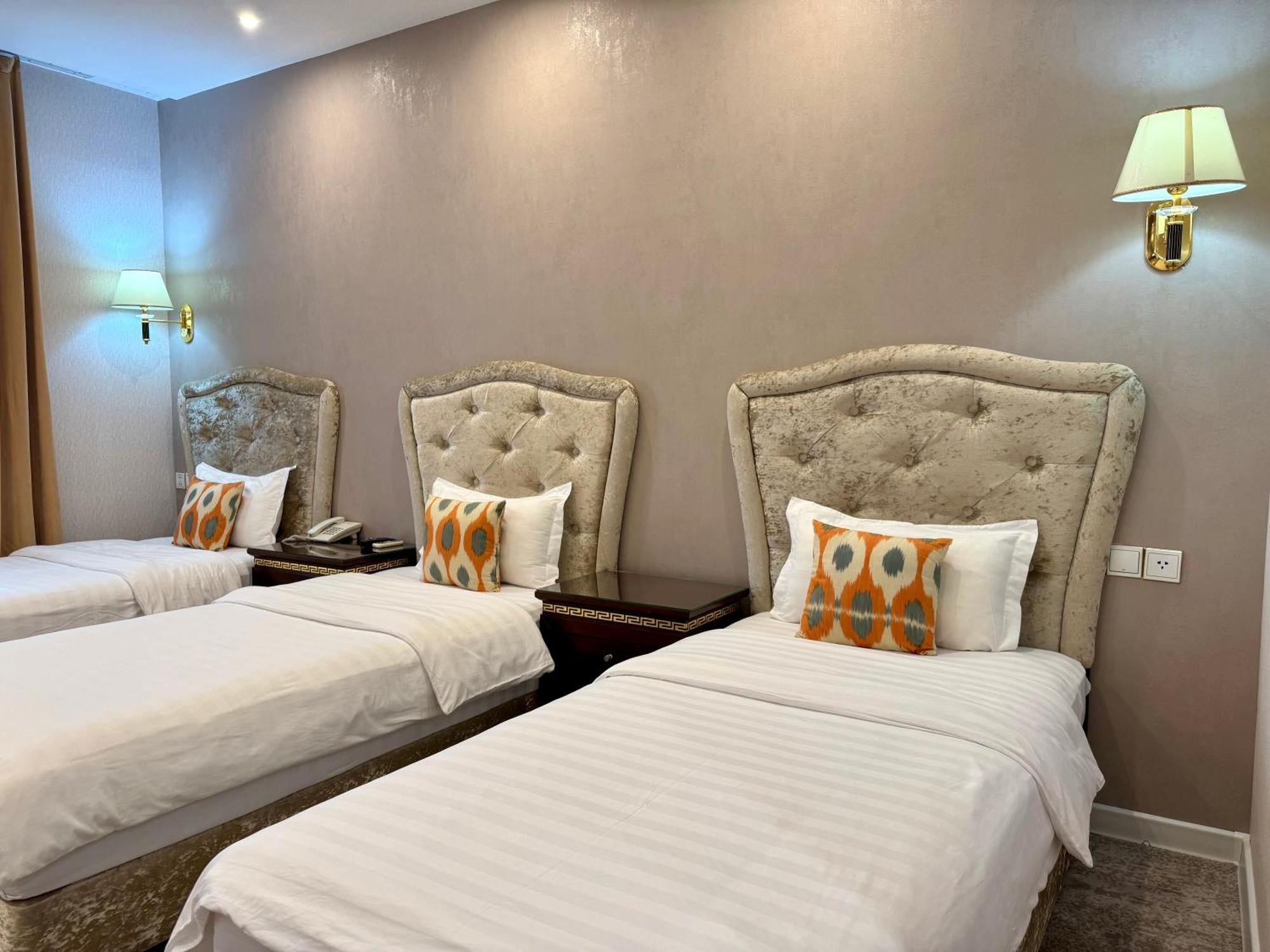 Emirhan Hotel Samarkand Eksteriør bilde