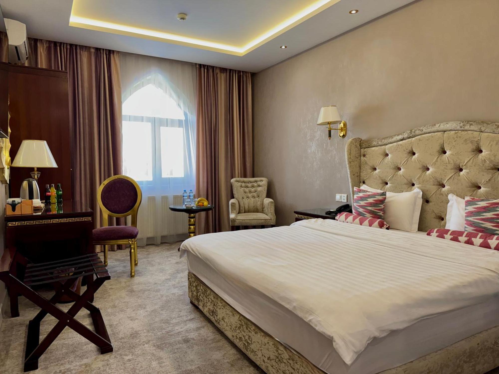 Emirhan Hotel Samarkand Eksteriør bilde