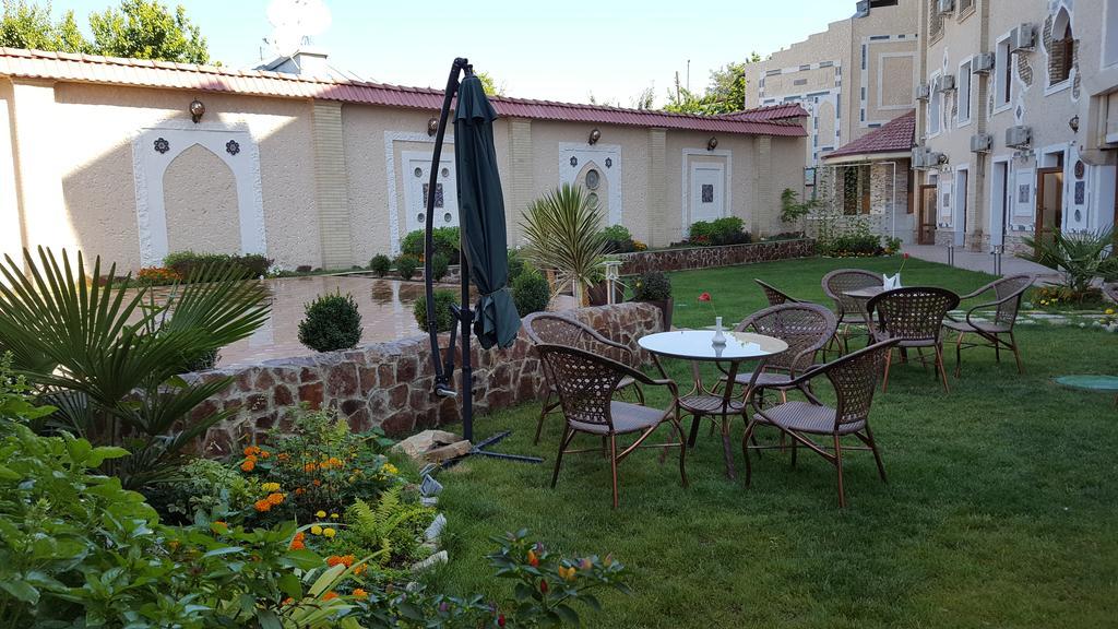 Emirhan Hotel Samarkand Eksteriør bilde