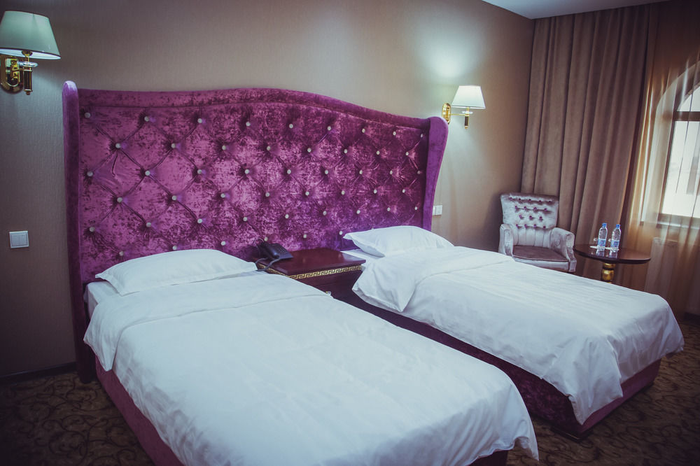 Emirhan Hotel Samarkand Eksteriør bilde